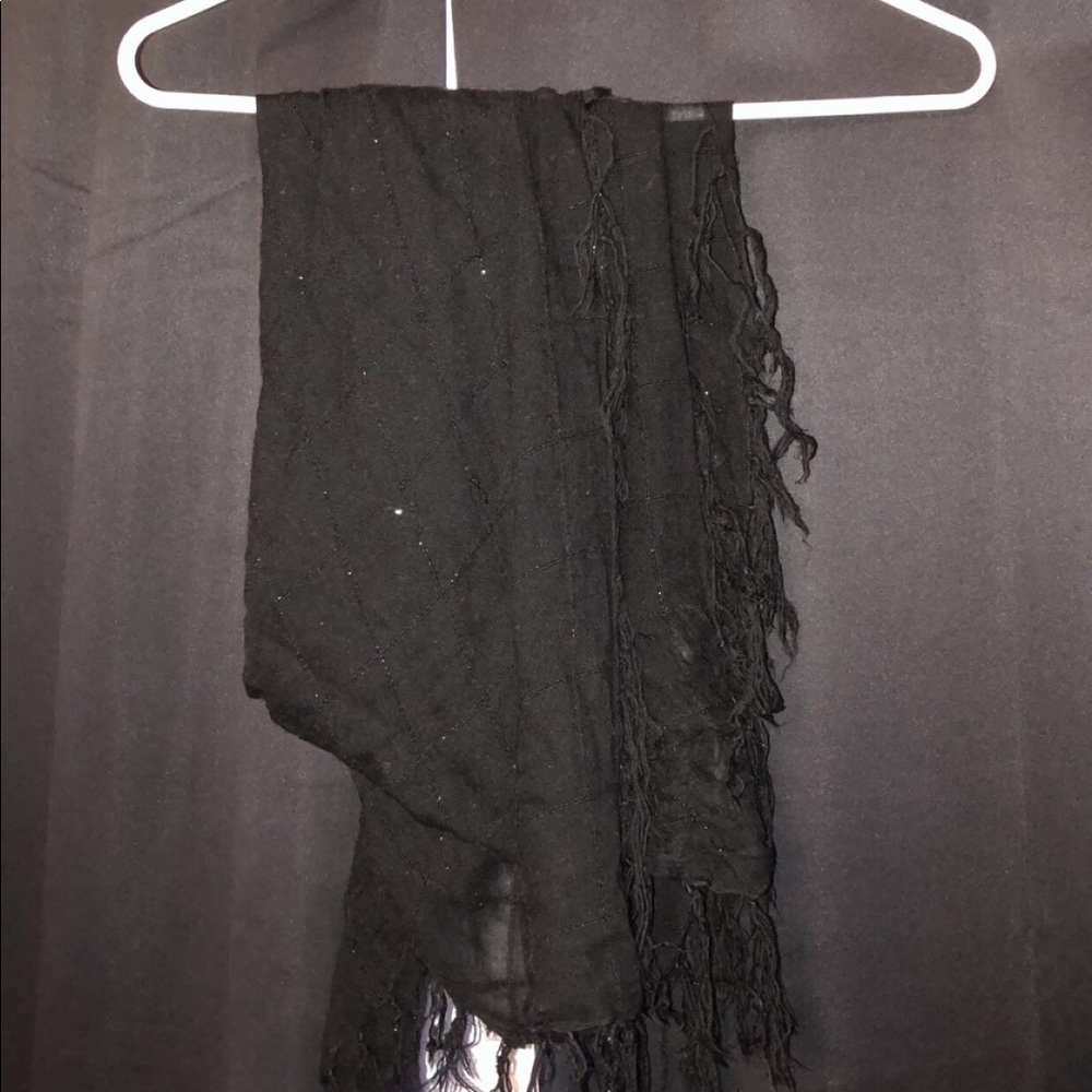 Black scarf
